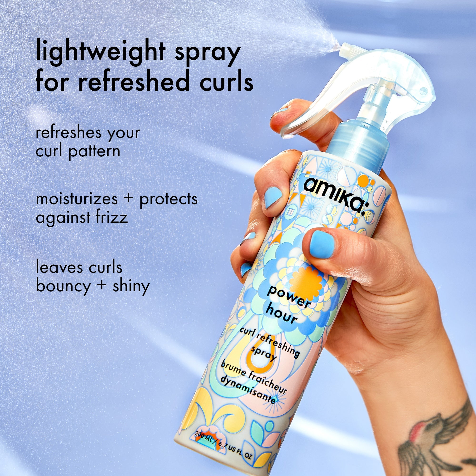 amika power hour curl refreshing spray – amika Haarpflege