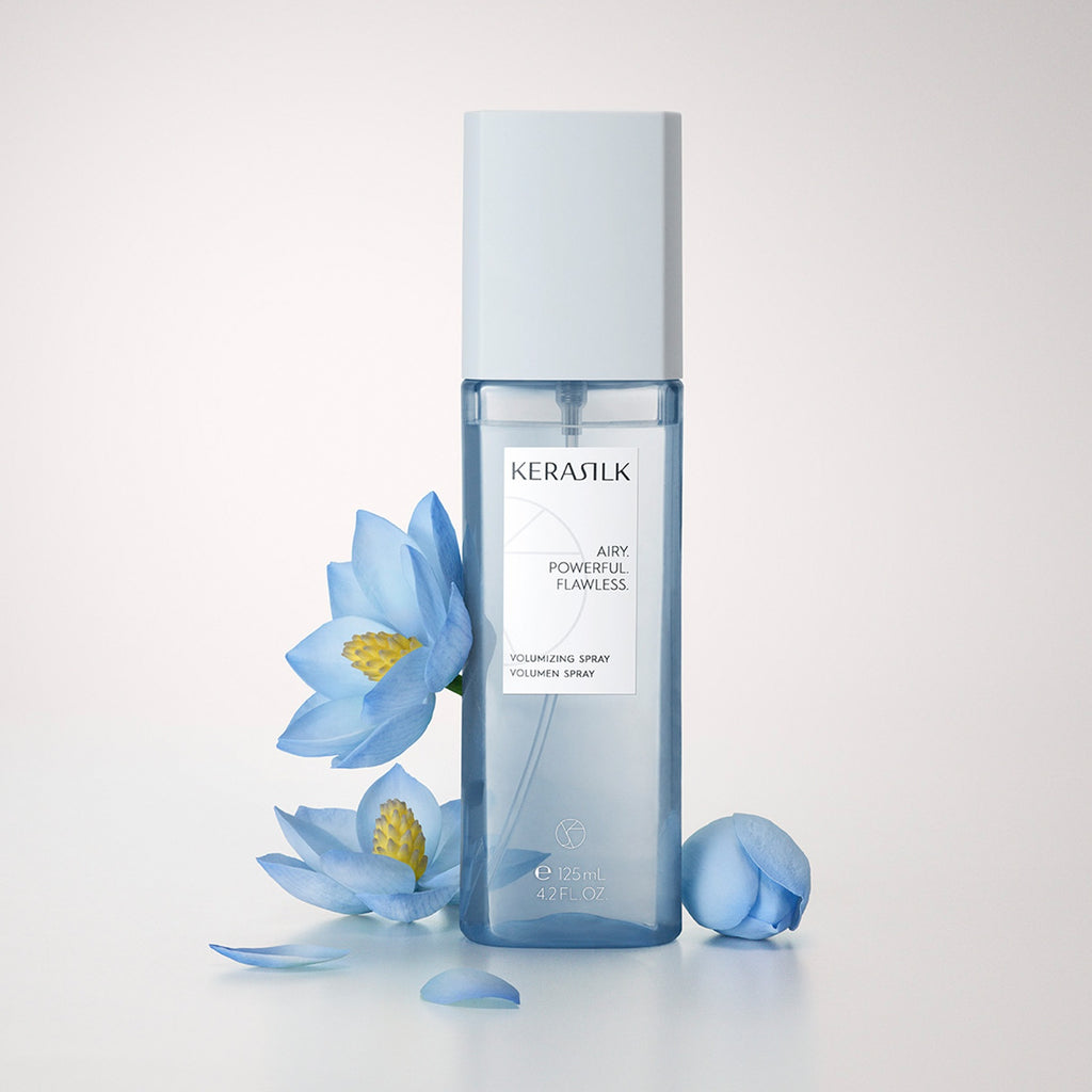 Kerasilk Volumen Spray mit blauen Lotusblüten